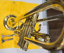 Load image into Gallery viewer, Getzen 300 Series Trumpet (Pre-Owned)