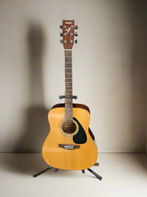 Load image into Gallery viewer, Yamaha F310P Acoustic Guitar (Pre-Owned)