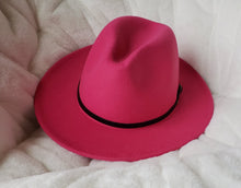 Load image into Gallery viewer, HS Crowns Fedoras