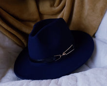 Load image into Gallery viewer, HS Crowns Fedoras