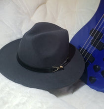 Load image into Gallery viewer, HS Crowns Fedoras