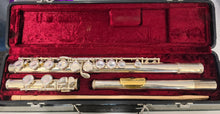Load image into Gallery viewer, Jupiter CXL Flute with hard Carrying Case (Pre-owned)
