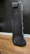 Load image into Gallery viewer, Jupiter JTB700A Trombone with hard shell Carrying Case (Pre-Owned)
