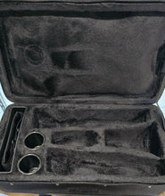 Load image into Gallery viewer, Clarinet with Carrying Case
